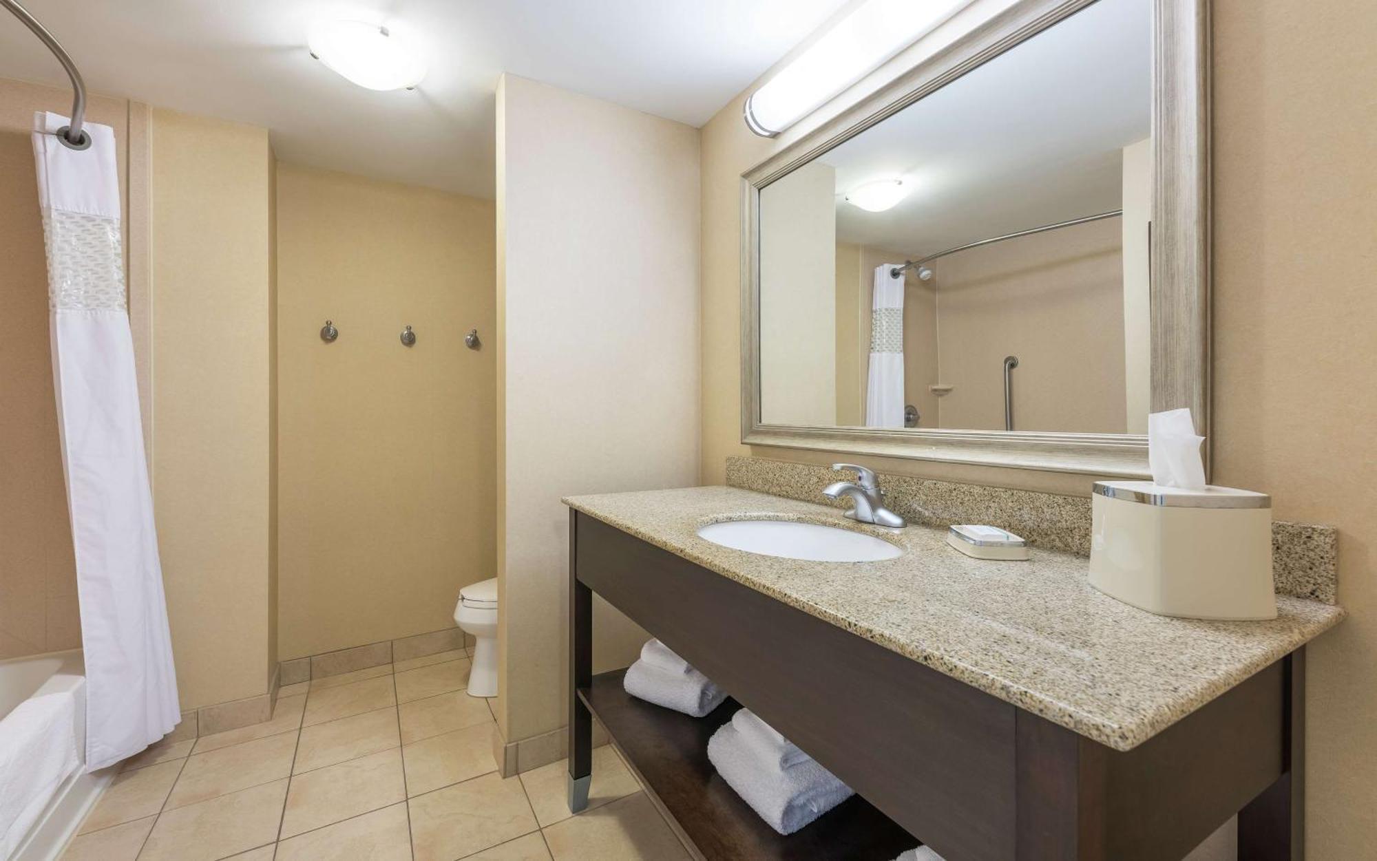 Hampton & By Hilton Hotel 3*