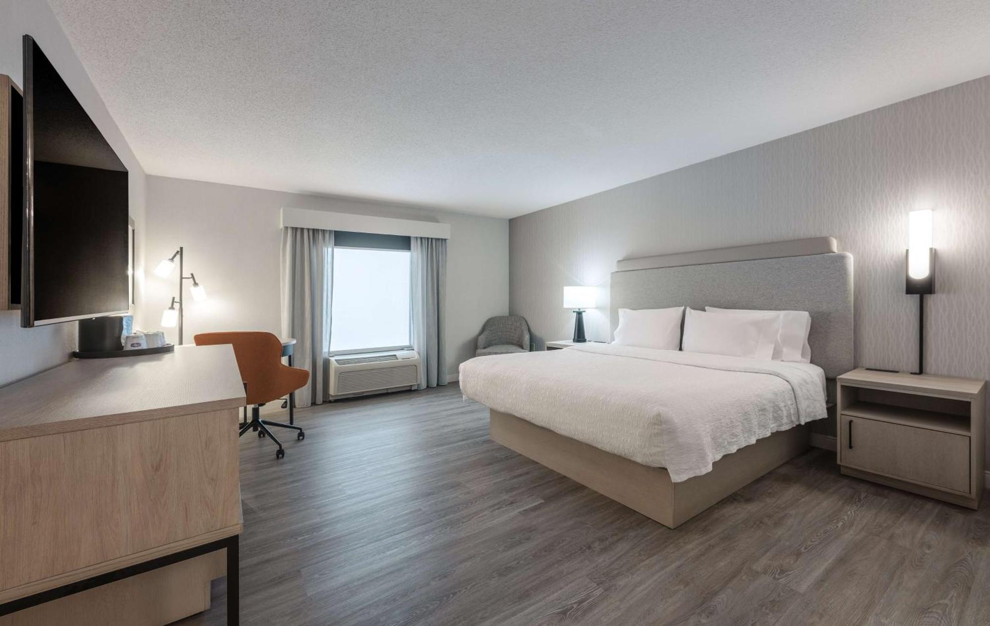 Hampton & By Hilton