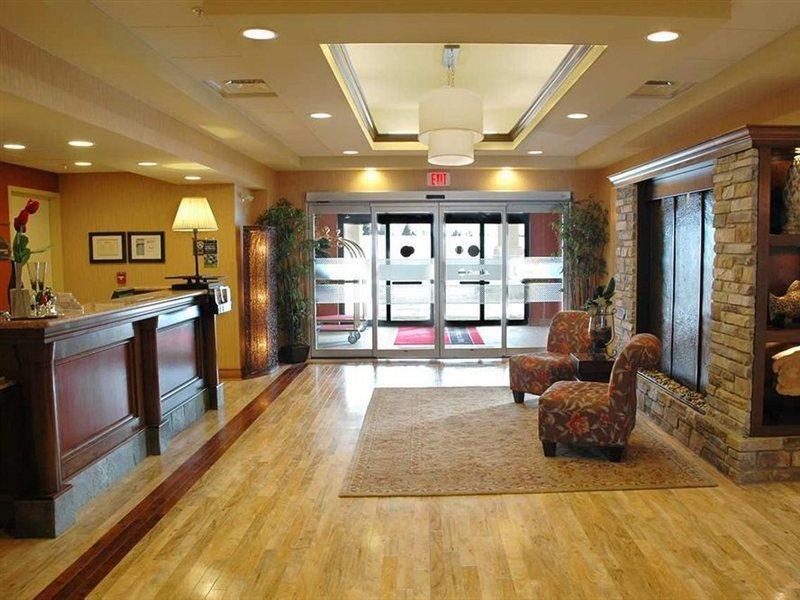 Hampton & By Hilton